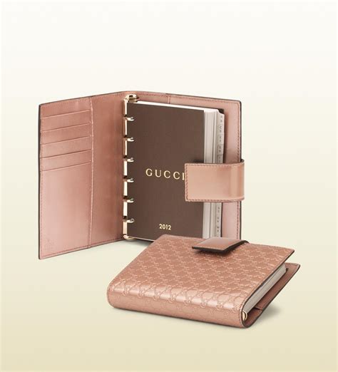 gucci agenda size